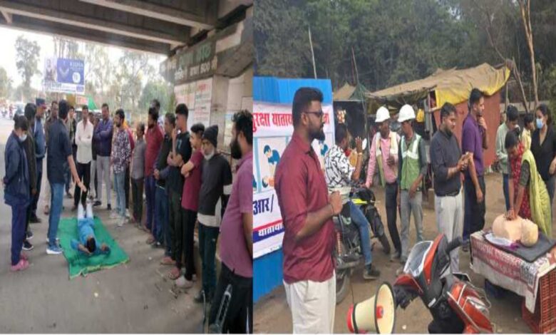 पुलिस की पहल: ब्लैक स्पॉट क्षेत्रों में स्थानीय लोगों को CPR प्रशिक्षण