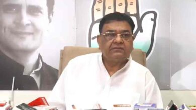 मीडिया अध्यक्ष मुकेश नायक ने इस्तीफा देकर नए नेताओं को मौका दिया