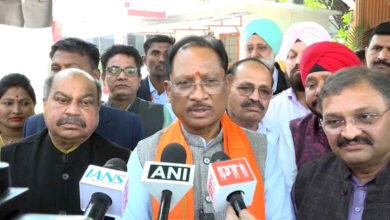 ग्रामीणों और पुलिस में टकराव, तमनार में आगजनी और घायल