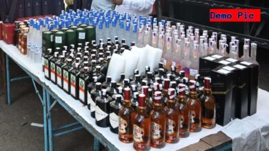 ठेकेदार ने उठाए सवाल, पुलिस ने भोपाल में 60 लाख की शराब बरामद की