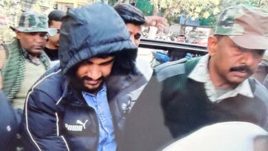 छत्तीसगढ़ पुलिस रायपुर में लायी झारखंड के कुख्यात गैंगस्टर मयंक सिंह छत्तीसगढ़ पुलिस रायपुर में लायी झारखंड के कुख्यात गैंगस्टर मयंक सिंह