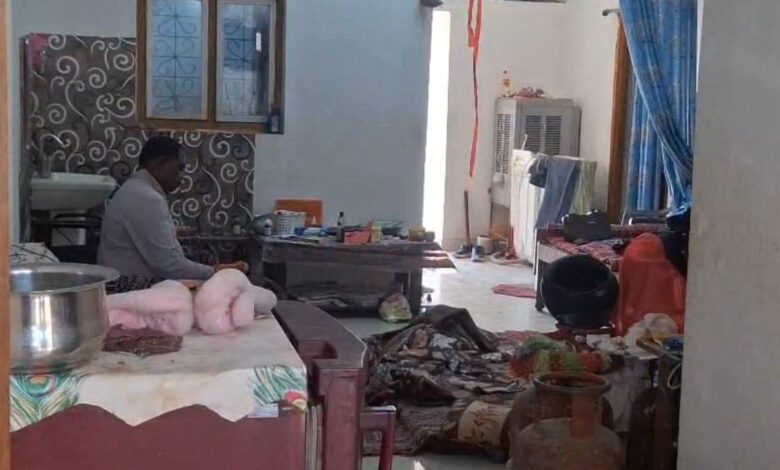 नकाबपोश बदमाशों का आतंक शिक्षक के घर घुसकर लाखों की लूट