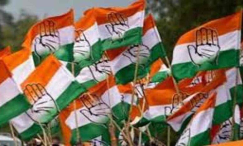 कांग्रेस में इस्तीफे का ड्रामा, मुकेश नायक को जिम्मेदारी निभाने का निर्देश