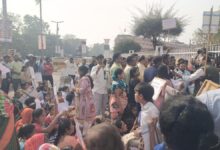 दुर्गा नगर बस्तीवासियों का नगर निगम के सामने प्रदर्शन