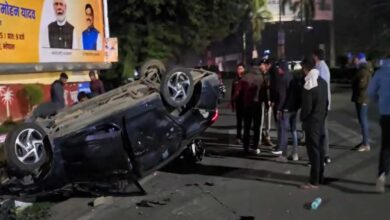 नशे में वाहन चालक की टक्कर से पुलिस को बड़ा हादसा टल गया