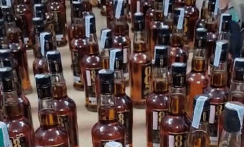 साय सरकार की नई पहल शराब में सात लेयर वाला हाई-सिक्योरिटी होलोग्राम साय सरकार की नई पहल शराब में सात लेयर वाला हाई-सिक्योरिटी होलोग्राम