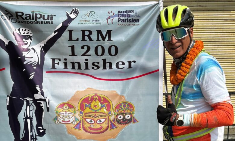 रायपुर के सुरेश ने रचा इतिहास, 1200 किमी साइकिलिंग 79 घंटे में पूरी की