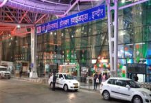 फ्लाइट लेट होने पर यात्री ने क्रू और सुरक्षा स्टाफ के साथ किया विवाद