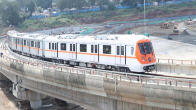 मेट्रो में हवाई यात्रा जैसे नियम लागू, कैमरा और भारी सामान पर रोक