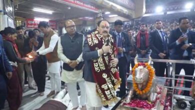 केंद्रीय मंत्री का महाकालेश्वर मंदिर में दर्शन और पूजा