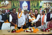 जिला सहकारी केन्द्रीय बैंक मर्यादित, रायपुर में अध्यक्ष एवं उपाध्यक्ष द्वारा कार्यभार ग्रहण