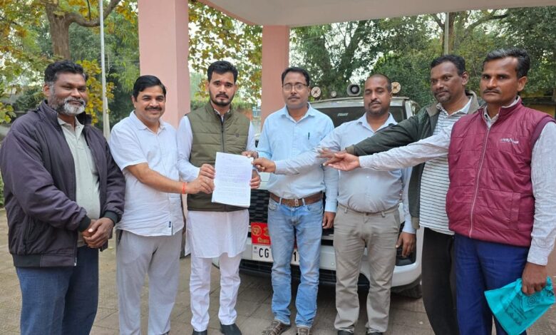 300 शिक्षकों के 4 करोड़ रु. का भुगतान वर्षों से अटका 300 शिक्षकों के 4 करोड़ रु. का भुगतान वर्षों से अटका