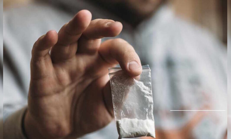 रेलवे स्टेशन के बाहर ड्रग्स तस्करी का खुलासा, गंज पुलिस की कार्रवाई