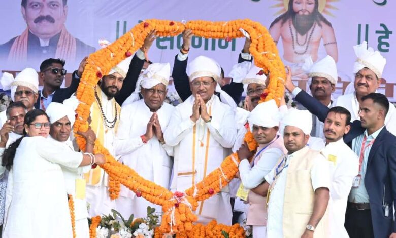 गुरु घासीदास बाबा ने समाज को समानता, सद्भाव और मानवता का दिया संदेश : मुख्यमंत्री साय गुरु घासीदास बाबा ने समाज को समानता, सद्भाव और मानवता का दिया संदेश : मुख्यमंत्री साय