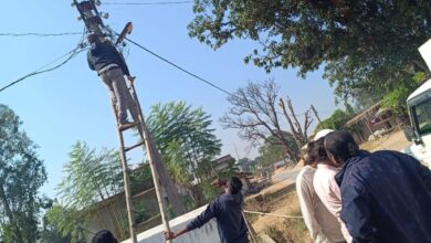 विद्युत विभाग का बड़ा एक्शन : 88 बकायादारों के काटे गए कनेक्शन विद्युत विभाग का बड़ा एक्शन : 88 बकायादारों के काटे गए कनेक्शन