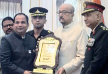 रायपुर में सर्वाधिक 18 लाख की जमा राशि के लिए कलेक्टर डॉ. गौरव सिंह सम्मानित रायपुर में सर्वाधिक 18 लाख की जमा राशि के लिए कलेक्टर डॉ. गौरव सिंह सम्मानित