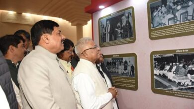 राज्यपाल पटेल ने विधानसभा की गौरवशाली यात्रा के दुर्लभ चित्रों की प्रदर्शनी का किया शुभारंभ