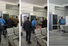 शिवपुरी थाने में टीआई ने युवक को चप्पलों से पीटा