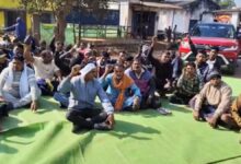 पानीडोबीर किसान आंदोलन धान खरीदी केंद्र की मांग पर चक्का जाम