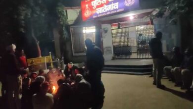 किसानों का देवास में आंदोलन तेज, राहुल इनानिया गिरफ्तार किसानों का देवास में आंदोलन तेज, राहुल इनानिया गिरफ्तार