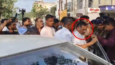 अमित बघेल ने सरेंडर किया अग्रवाल-सिंधी समाज विवाद तेज अमित बघेल ने सरेंडर किया अग्रवाल-सिंधी समाज विवाद तेज