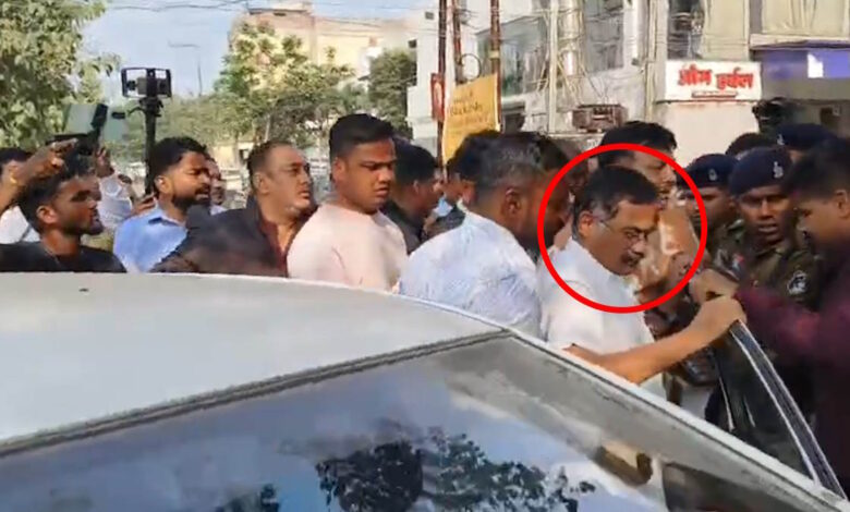 अमित बघेल ने सरेंडर किया अग्रवाल-सिंधी समाज विवाद तेज