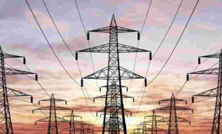 बिजली विभाग का अनोखा नोटिस ₹12 बकाया पर कार्रवाई बिजली विभाग का अनोखा नोटिस ₹12 बकाया पर कार्रवाई