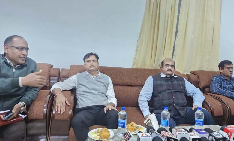 खैरागढ़ में सीमेंट प्रोजेक्ट पर विवाद, किसानों का विरोध जारी