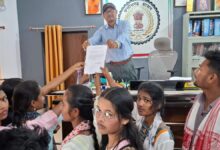 कॉलेज के पास शराब दुकान से छात्रों में असुरक्षा हटाने की मांग तेज