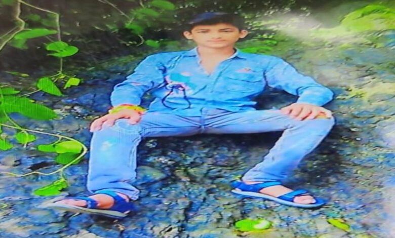 चाइनीज मांझे से नाबालिग छात्र की मौत दो दोस्त भी घायल