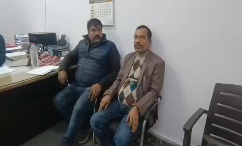 नायब तहसीलदार 10 हजार रुपये की रिश्वत लेते रंगे हाथों गिरफ्तार, भ्रष्टाचार पर सख्त कार्रवाई