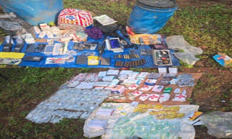 बालाघाट में नक्सली डंप जब्त विस्फोटक और सामग्री बरामद