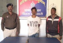 धारदार हथियार के साथ भयभीत कर रहा आरोपी गिरफ्तार