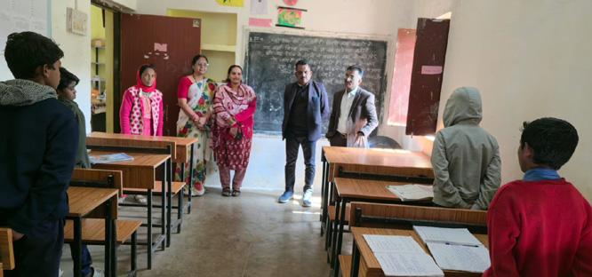 बाल कल्याण समिति ने बालगृह के बच्चों की पढ़ाई व व्यवस्थाओं का किया निरीक्षण बाल कल्याण समिति ने बालगृह के बच्चों की पढ़ाई व व्यवस्थाओं का किया निरीक्षण