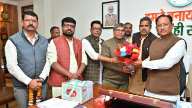 मुख्यमंत्री साय से वीर शहीद दीपक भारद्वाज स्मृति समिति के सदस्यों की सौजन्य मुलाकात