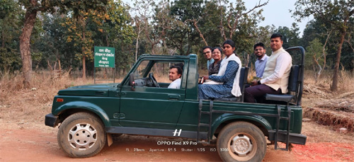 बारनवापारा में प्रशिक्षु भारतीय वन सेवा अधिकारियों को दिया गया प्रशिक्षण