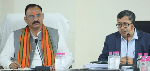 स्वास्थ्य मंत्री ने स्वास्थ्य सेवाओं को मिशन मोड में सुदृढ़ करने के दिए निर्देश स्वास्थ्य मंत्री ने स्वास्थ्य सेवाओं को मिशन मोड में सुदृढ़ करने के दिए निर्देश