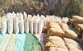 अवैध धान परिवहन पर संयुक्त टीम की कार्रवाई, कुल 230 कट्टा धान जप्त अवैध धान परिवहन पर संयुक्त टीम की कार्रवाई, कुल 230 कट्टा धान जप्त