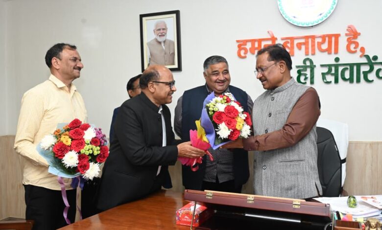 राजिम कुंभ कल्प 2026 में शामिल होने मंत्री अग्रवाल ने मुख्यमंत्री साय को किया आमंत्रित