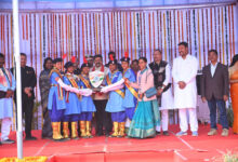 उपमुख्यमंत्री शर्मा ने पीजी कॉलेज मैदान में फहराया राष्ट्रीय ध्वज