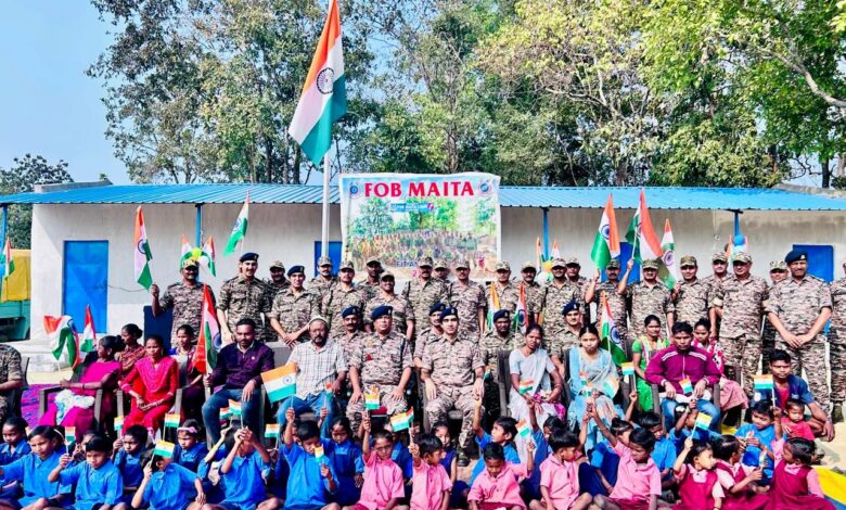 लाल आतंक पर भारी पड़ा लोकतंत्र, 10 दुर्गम गांवों में आजादी के बाद पहली बार लहराया तिरंगा