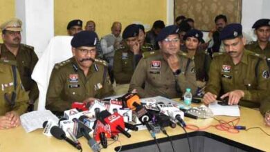 वर्ष 2024 की तुलना में 2025 में रायपुर शहर में अपराधों के आंकड़ों में दर्ज की गई गिरावट वर्ष 2024 की तुलना में 2025 में रायपुर शहर में अपराधों के आंकड़ों में दर्ज की गई गिरावट