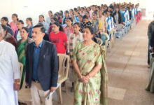 वंदे मातरम गान की 150वीं वर्षगांठ पर गुरुकुल महिला महाविद्यालय में हुआ सामूहिक गायन