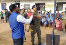 अबूझमाड़ के जाटलूर में पहली बार लहराया तिरंगा, आईटीबीपी ने ग्रामीणों संग मनाया 77वां गणतंत्र दिवस