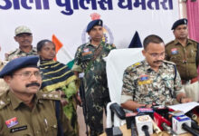 5 लाख की इनामी नक्सली भूमिका ने किया आत्मसमर्पण, प्रोत्साहन के रुप में मिला 50 हजार