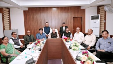 ट्रांसमिशन कंपनी से डॉ. बंसोड़े सहित दो कर्मियों की विदाई