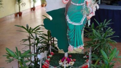 आईटीआई में बेस्ट आउट ऑफ वेस्ट से बनी छत्तीसगढ़ महतारी की आकर्षक प्रतिमा