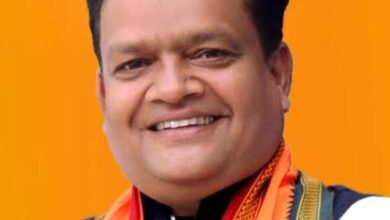 भ्रष्टाचारियों का महिमामंडन और आदिवासियों का शोषण ही कांग्रेस का असली चरित्र : ठाकुर भ्रष्टाचारियों का महिमामंडन और आदिवासियों का शोषण ही कांग्रेस का असली चरित्र : ठाकुर