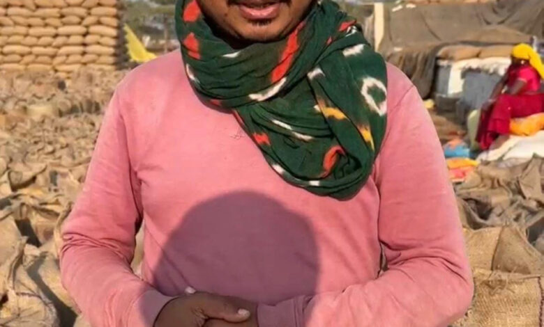 सोरम के उमाकांत ने धान बेचकर मजबूत की आर्थिक स्थिति