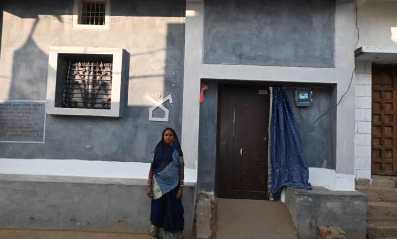 आशियाना मिलने से बदली साधो की तकदीर- अब न बारिश का डर, न ही जहरीले कीड़ों का खौफ